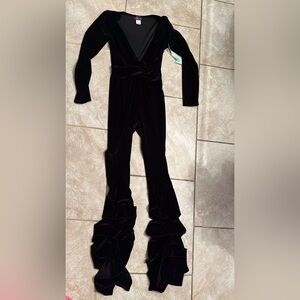 Elegant Black Jumpsuit with Ruffle Hem